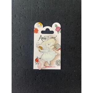 Disneyland Paris Alice pin